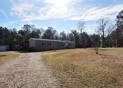 Pre-foreclosure in  PRIDE BAYWOOD RD Greenwell Springs, LA 70739