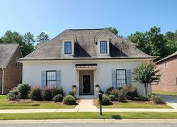 Pre-foreclosure in  MONTAUK RD Birmingham, AL 35226