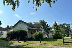 Pre-foreclosure in  E FRANKLIN ST Hartford City, IN 47348