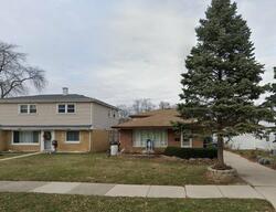 Pre-foreclosure in  W 115TH ST Worth, IL 60482