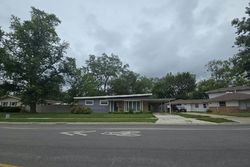 Pre-foreclosure in  SHABBONA DR Park Forest, IL 60466