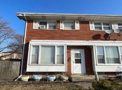 Pre-foreclosure Listing in N GRAND ST NILES, IL 60714