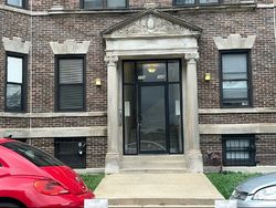 Pre-foreclosure in  E 41ST ST  Chicago, IL 60653