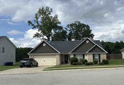 Pre-foreclosure in  RIVER MIST CIR Jefferson, GA 30549