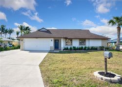 Pre-foreclosure in  SWORDS WAY Fort Myers, FL 33908