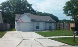 Pre-foreclosure in  REDLEAF DR Brandon, FL 33510