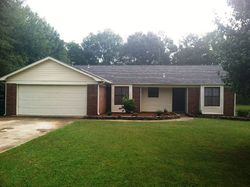 Pre-foreclosure in  EVE LN Conway, AR 72034