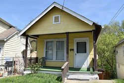 Pre-foreclosure in  ALBERTA ST Covington, KY 41016