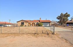 Pre-foreclosure in  PASCO RD Apple Valley, CA 92308