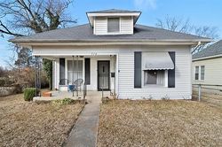 Pre-foreclosure in  S OAK ST Sapulpa, OK 74066