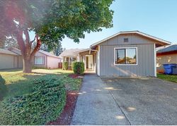 Pre-foreclosure in  NE 10TH ST Vancouver, WA 98684