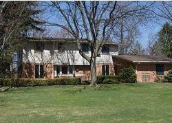  Apple Ridge Trl, West Bloomfield MI