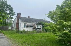 Pre-foreclosure in  FORT DIX RD Pemberton, NJ 08068