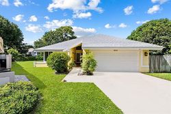 Pre-foreclosure in  SWEET MAPLE LN Boca Raton, FL 33433