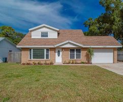 Pre-foreclosure in  JULIA ST Seminole, FL 33772