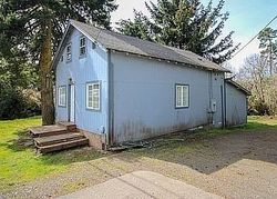 Pre-foreclosure in  HIGHWAY 101 Florence, OR 97439