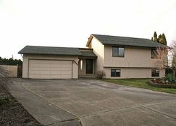 Pre-foreclosure in  NW WILLOWBROOK CT Gresham, OR 97030