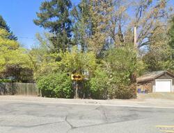 Pre-foreclosure in  FRUITDALE DR Grants Pass, OR 97527