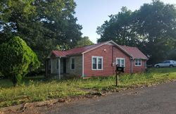 Pre-foreclosure in  ENTERPRISE ST Florence, AL 35630