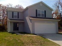 Pre-foreclosure in  SADDLEBACK RIDGE DR Winfield, MO 63389