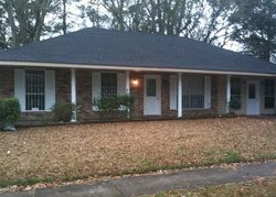 Pre-foreclosure in  PERIMETER DR Baton Rouge, LA 70812