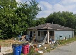 Pre-foreclosure in  ORCHARD AVE Macon, GA 31201