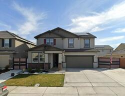 Pre-foreclosure in  TANAGER AVE Manteca, CA 95337
