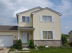 Pre-foreclosure in  SANDY HOLLOW LN Davison, MI 48423