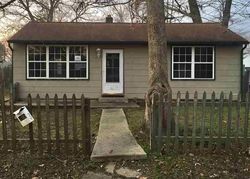 Pre-foreclosure in  ROBERTS AVE Mays Landing, NJ 08330