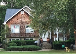 Pre-foreclosure in  ROLLING OAKS CIR Cumming, GA 30040