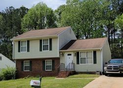 Pre-foreclosure in  PINE GATE DR Atlanta, GA 30349