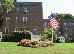 Pre-foreclosure Listing in RAVINE AVE APT 2B YONKERS, NY 10701