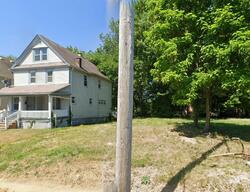 Pre-foreclosure in  E 124TH ST Cleveland, OH 44108
