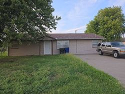 Pre-foreclosure in  GATEWOOD DR Chickasha, OK 73018