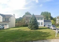 Pre-foreclosure in  WOOD CREEK CT Island Lake, IL 60042