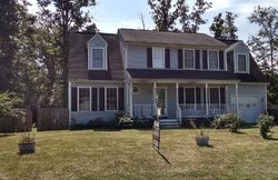 Pre-foreclosure in  RUFFIN DR Fredericksburg, VA 22408