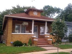 Pre-foreclosure in  73RD ST Kenosha, WI 53143