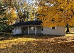 Pre-foreclosure in  MARILYN AVE Centralia, IL 62801