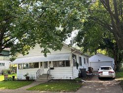 Pre-foreclosure in  EATON ST Jackson, MI 49202