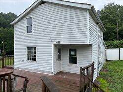 Pre-foreclosure in  N 10TH ST Apollo, PA 15613