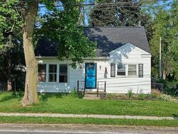 Pre-foreclosure in  TREAT ST Adrian, MI 49221