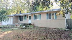 Pre-foreclosure in  BRITTWOOD LN Flint, MI 48507