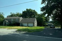 Pre-foreclosure in  N RIVER BLVD Independence, MO 64050