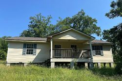 Pre-foreclosure in  MARBLESTONE RD Natchez, MS 39120