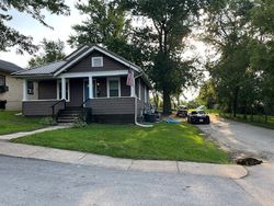 Pre-foreclosure in  BOOKER ST Hannibal, MO 63401