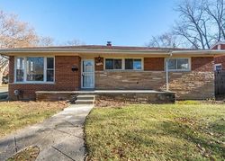 Pre-foreclosure in  KIPLING ST Oak Park, MI 48237