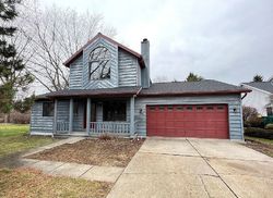 Pre-foreclosure in  SUGARBUSH DR Mentor, OH 44060