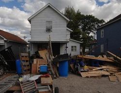 Pre-foreclosure in  S 6TH ST Columbus, OH 43207