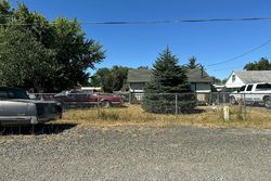 Pre-foreclosure in  FULLER LN Lebanon, OR 97355