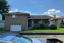 Pre-foreclosure in  SCHOEN ST Mc Kees Rocks, PA 15136